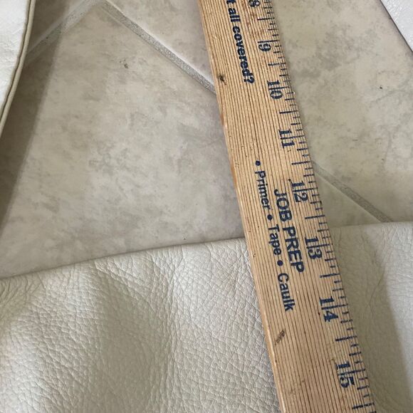 Americana by Sharif  Pebbled Leather Shoulder Bag Ivory drawstring * - Picture 16 of 16